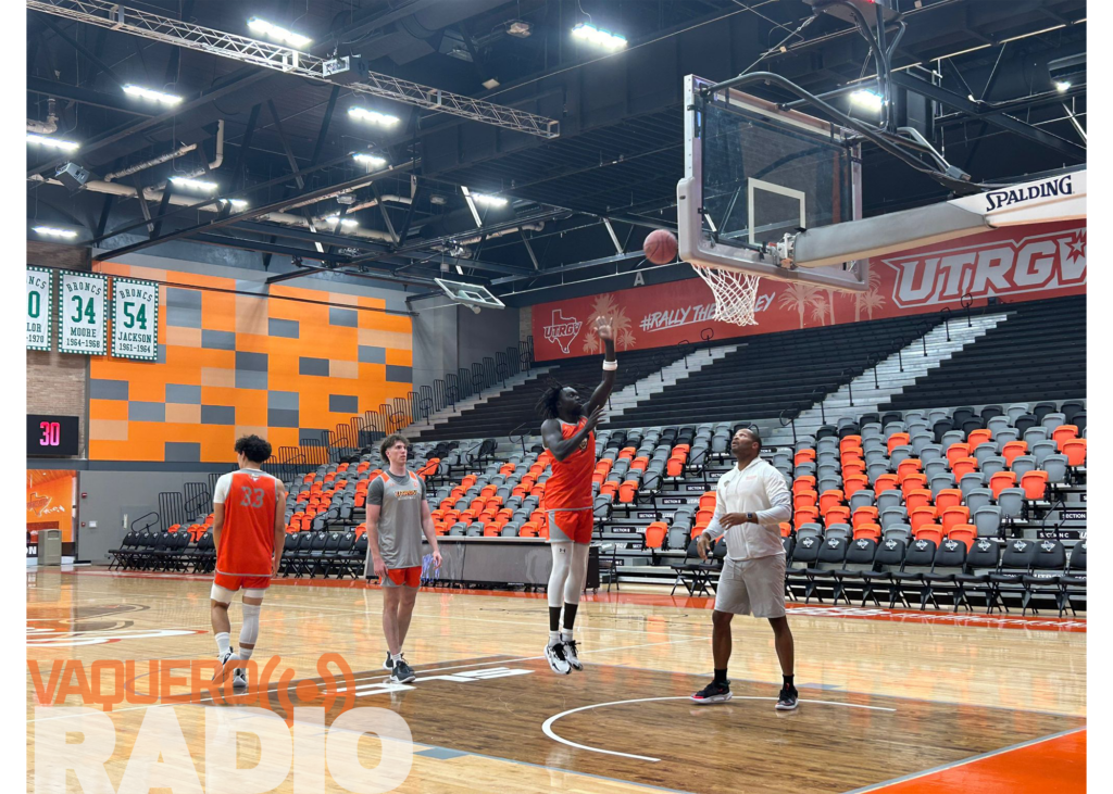 Sophomore forward Tommy Gankhuyag (from left), redshirt sophomore forward Marshal Destremau, senior forward Kwo Agwa practice offensive play with assistant coach Anthony Wilkins at the UTRGV Fieldhouse Thursday.